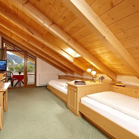 Schatten Hotel Garmisch-Partenkirchen