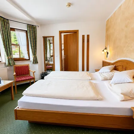 Hotel Schatten 3*