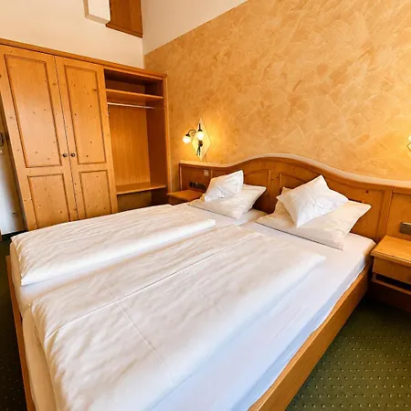 Schatten Hotel