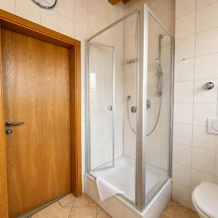 Hotel Schatten 3*