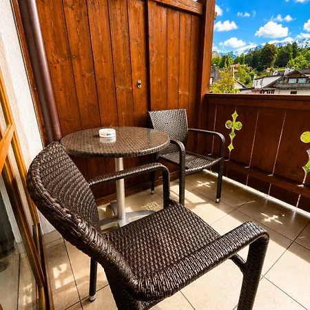 Schatten Hotel 3*